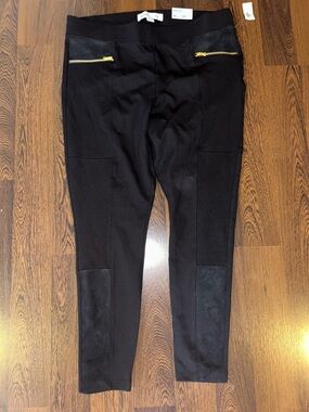 Black pants with Gold Zipper Detail